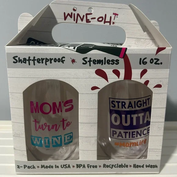 Funny Mom Shatterproof Stemless Plastic Wine Glasses - Picture 1 of 1
